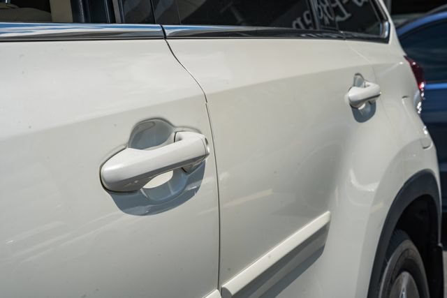 Used 2019 Toyota Highlander Limited Platinum AWD/4WD image 16