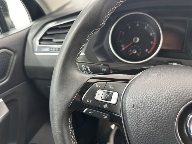 Used 2021 Volkswagen Tiguan SE image 14