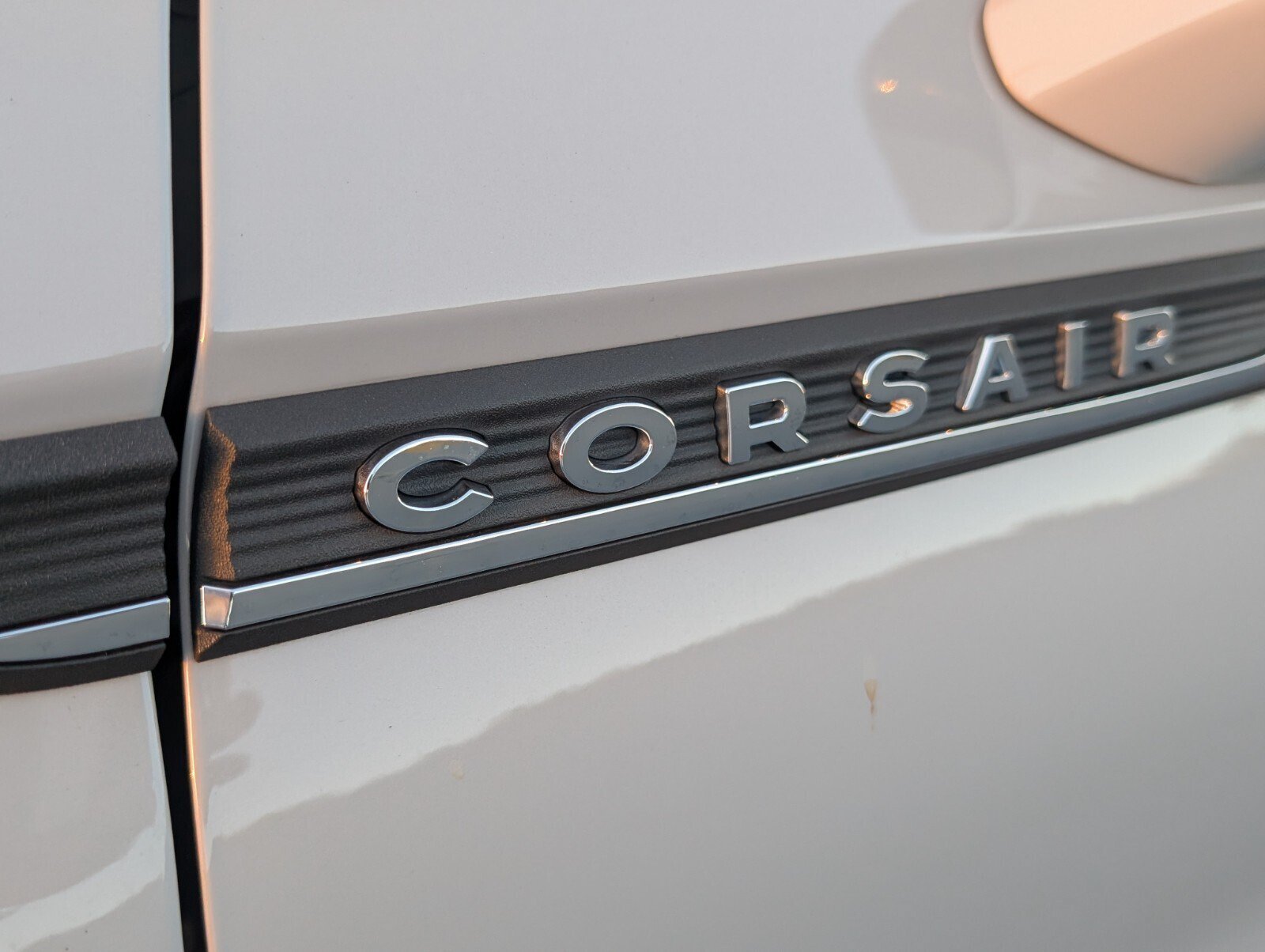 Used 2022 Lincoln Corsair FWD w/ Premium Package image 9