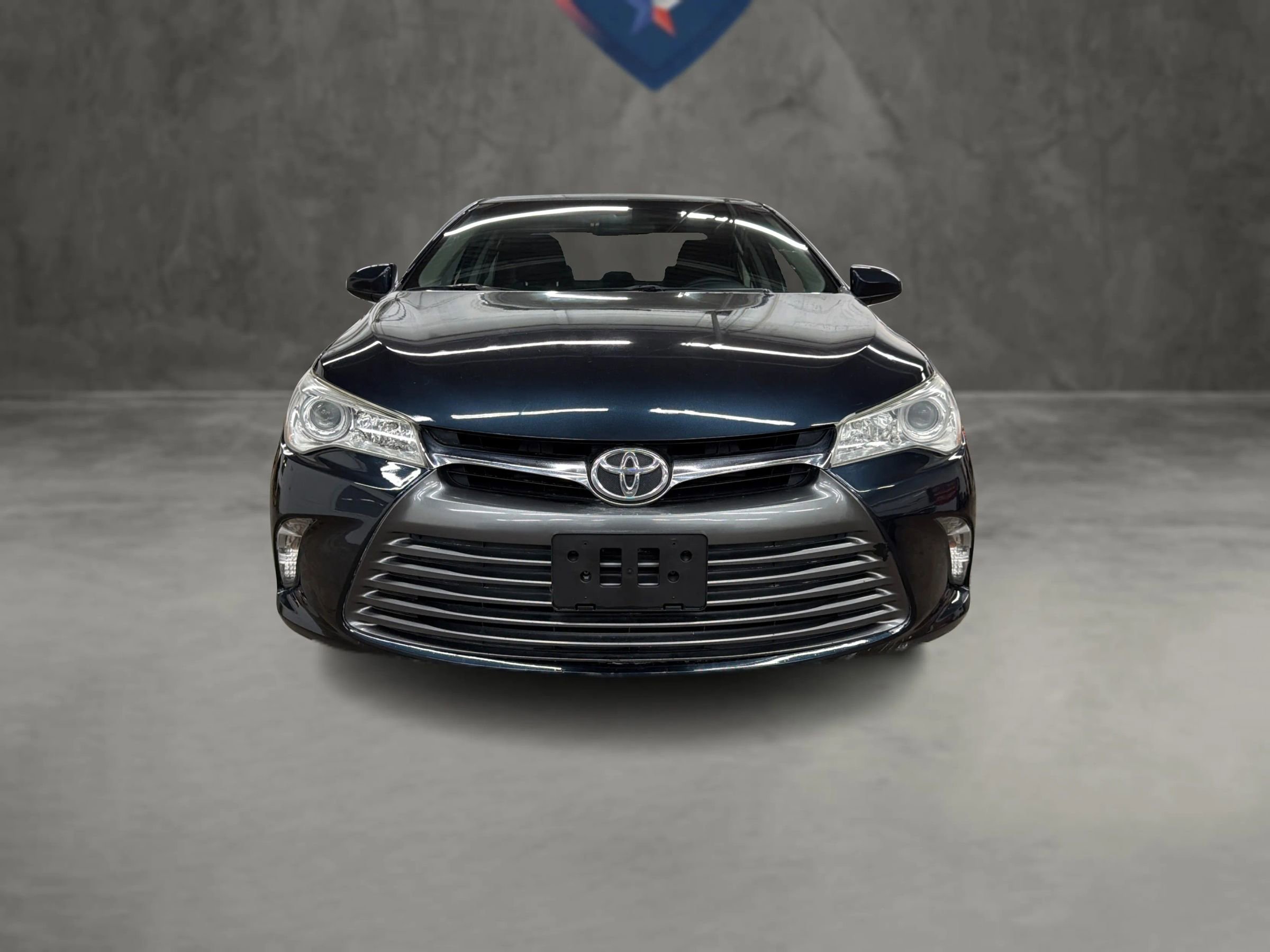 Used 2017 Toyota Camry LE image 12