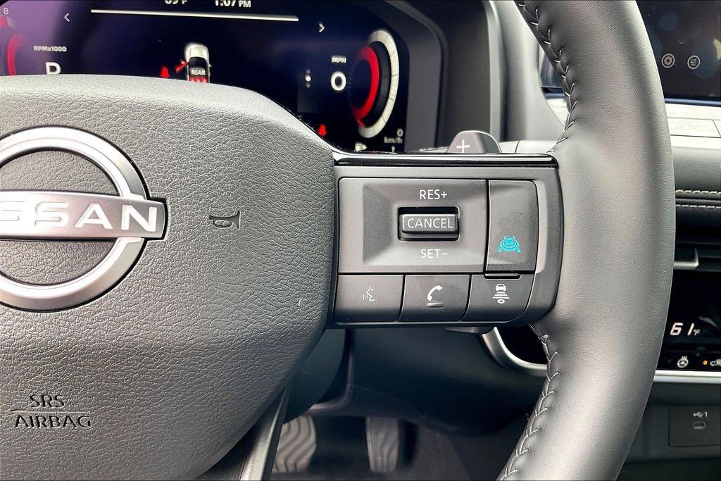 Used 2025 Nissan Rogue Platinum AWD/4WD image 29