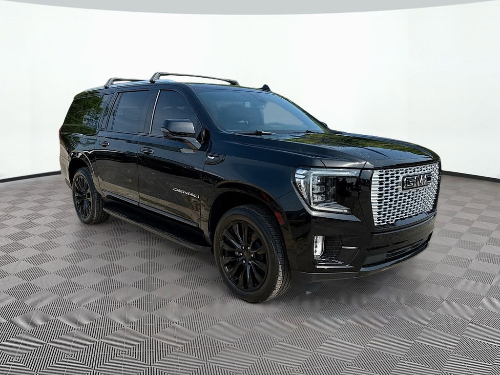 Used 2021 GMC Yukon XL Denali image 3