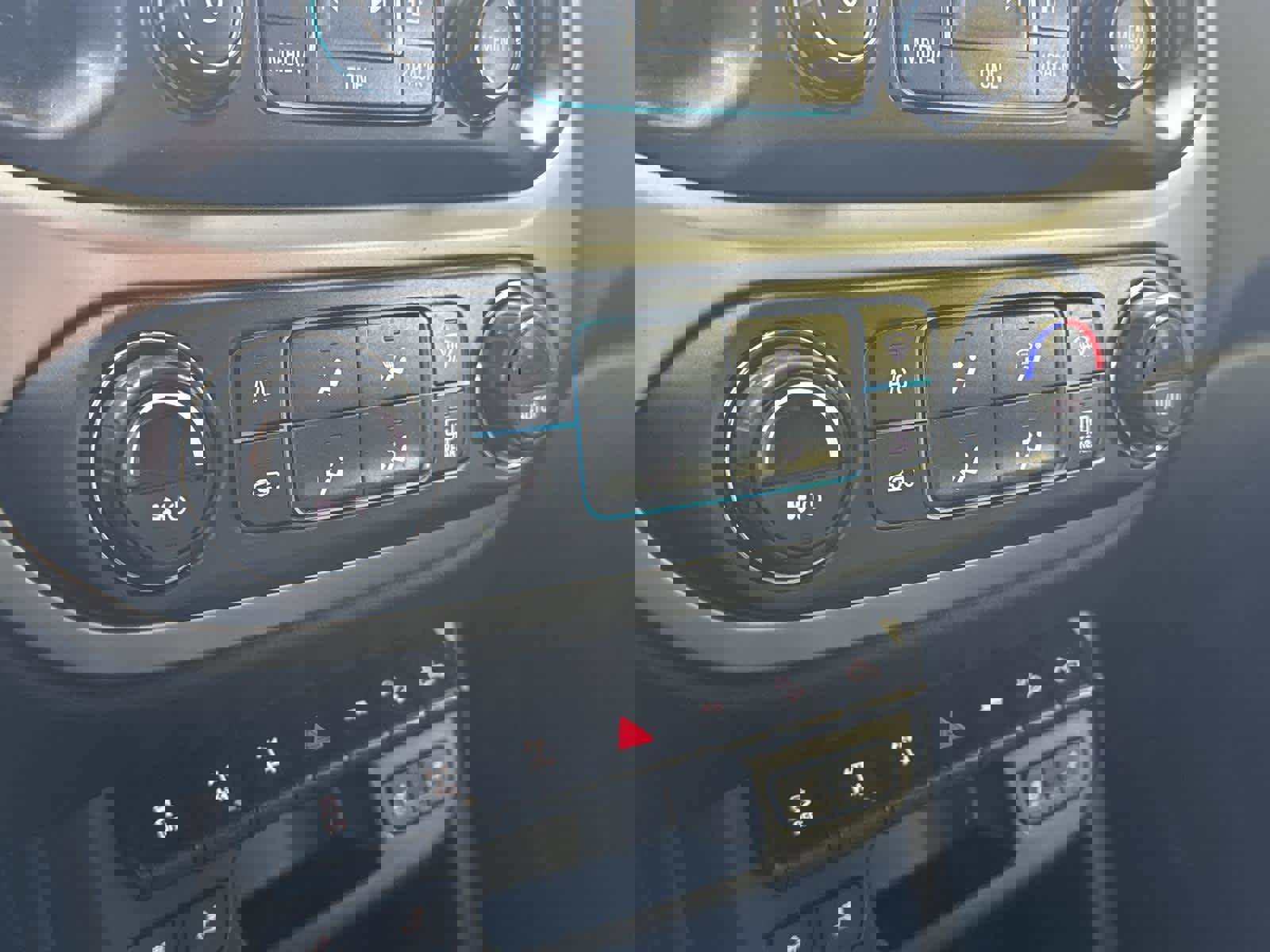 Used 2017 Chevrolet Colorado ZR2 image 19