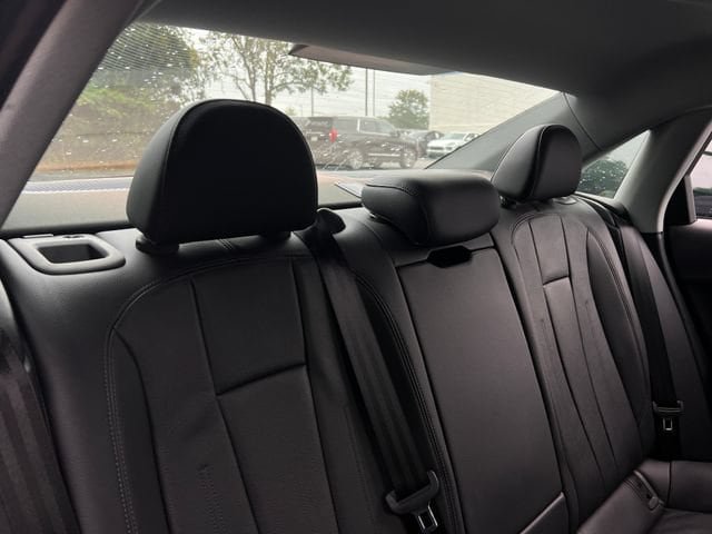 Used 2018 Audi A4 2.0T Ultra Premium Plus w/ Premium Plus Package FWD image 32