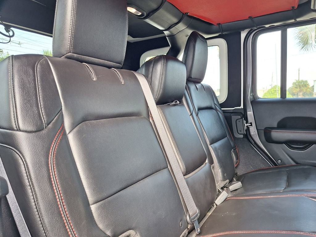 Used 2018 Jeep Wrangler Unlimited Rubicon image 31