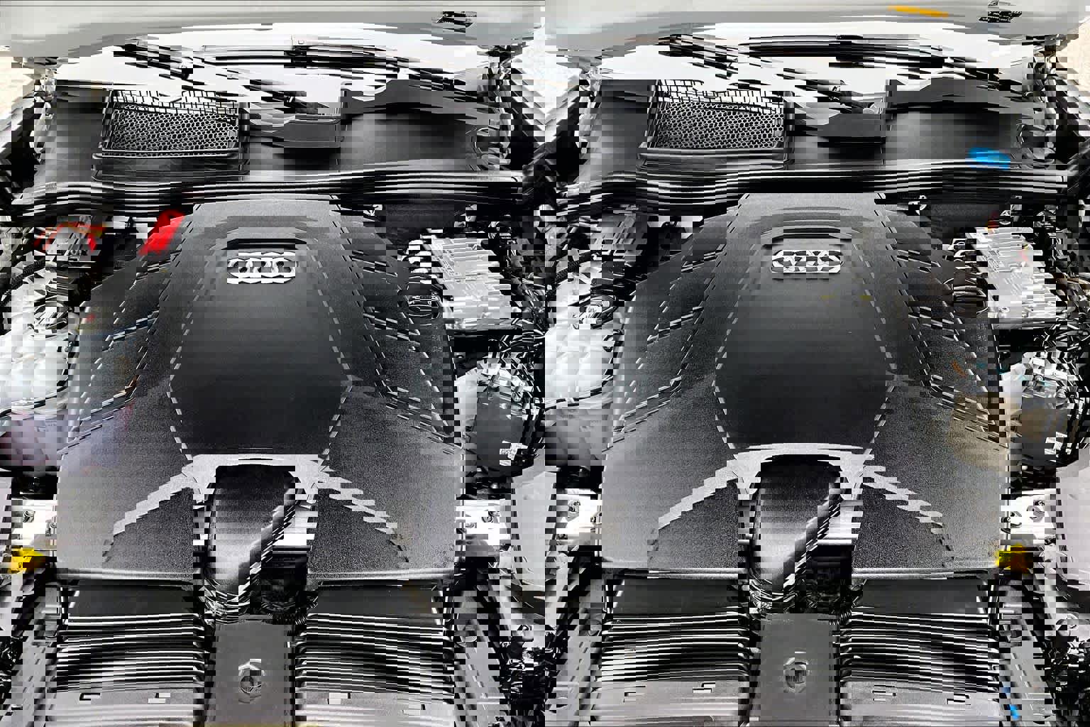 Used 2019 Audi Q8 Premium Plus w/ Premium Plus image 30