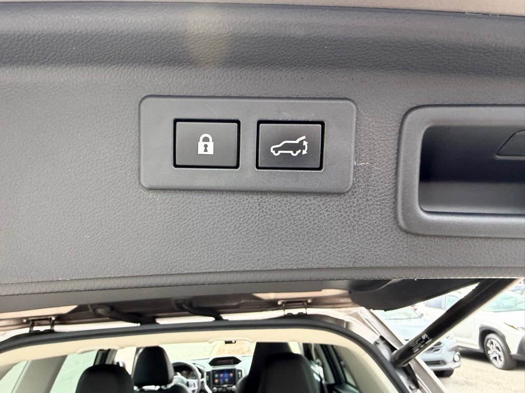 Used 2023 Subaru Forester Touring AWD/4WD image 9