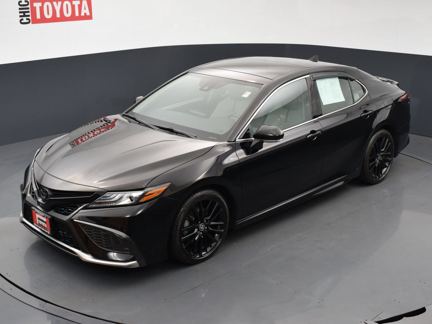 Used 2022 Toyota Camry XSE FWD image 27
