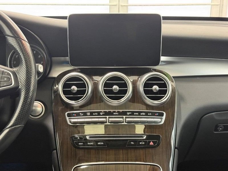 Used 2017 Mercedes-Benz GLC 300 4MATIC Coupe image 10