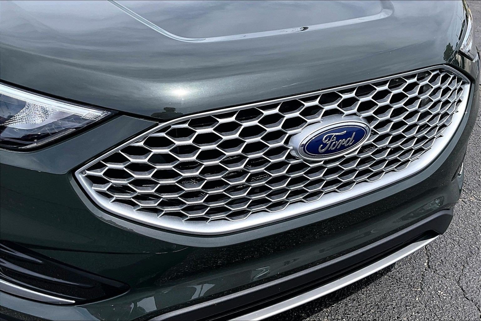 Used 2024 Ford Edge SEL w/ Convenience Package AWD/4WD image 30
