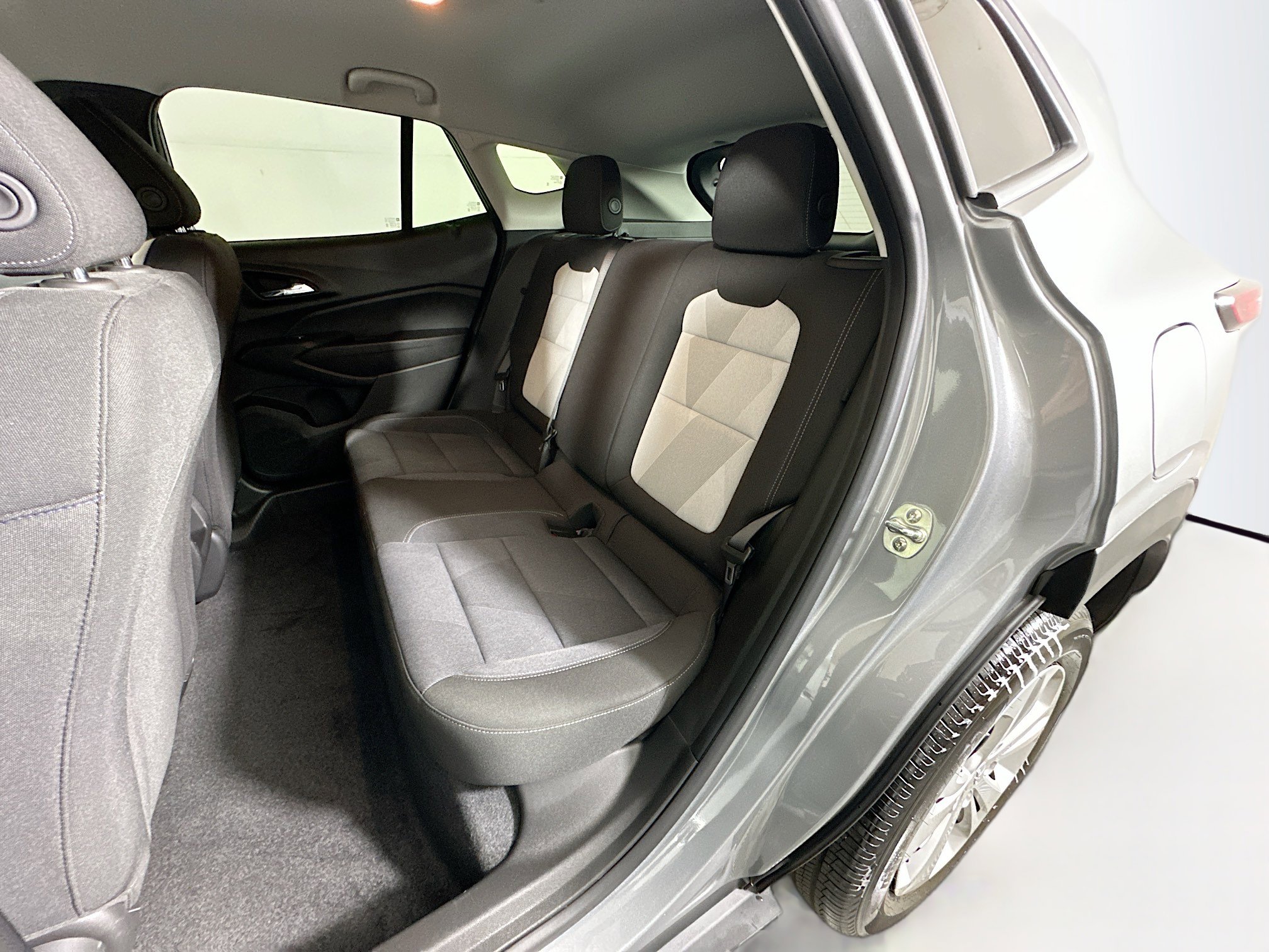 Used 2024 Chevrolet Trax LS w/ Driver Confidence Package image 25