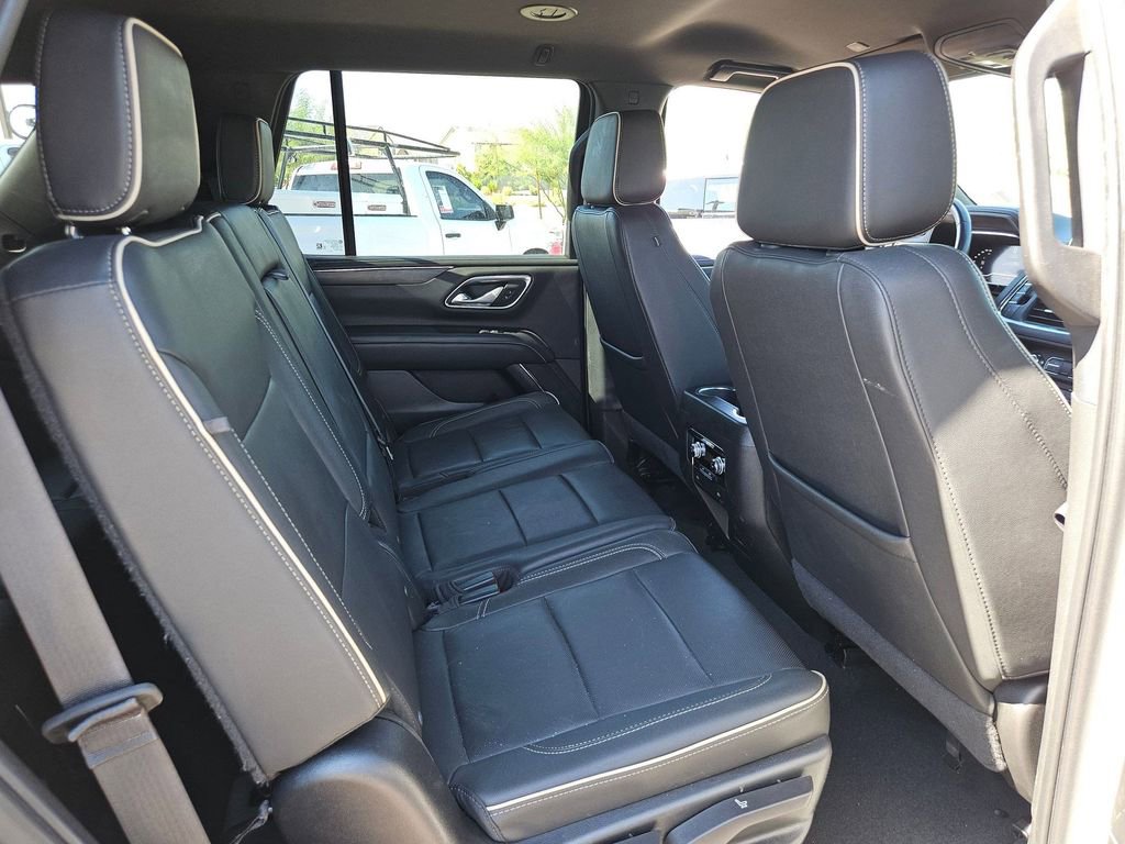 Used 2023 GMC Yukon SLT image 26