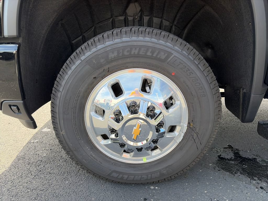 New 2026 Chevrolet Silverado 3500 High Country w/ High Country Premium Package AWD/4WD image 28