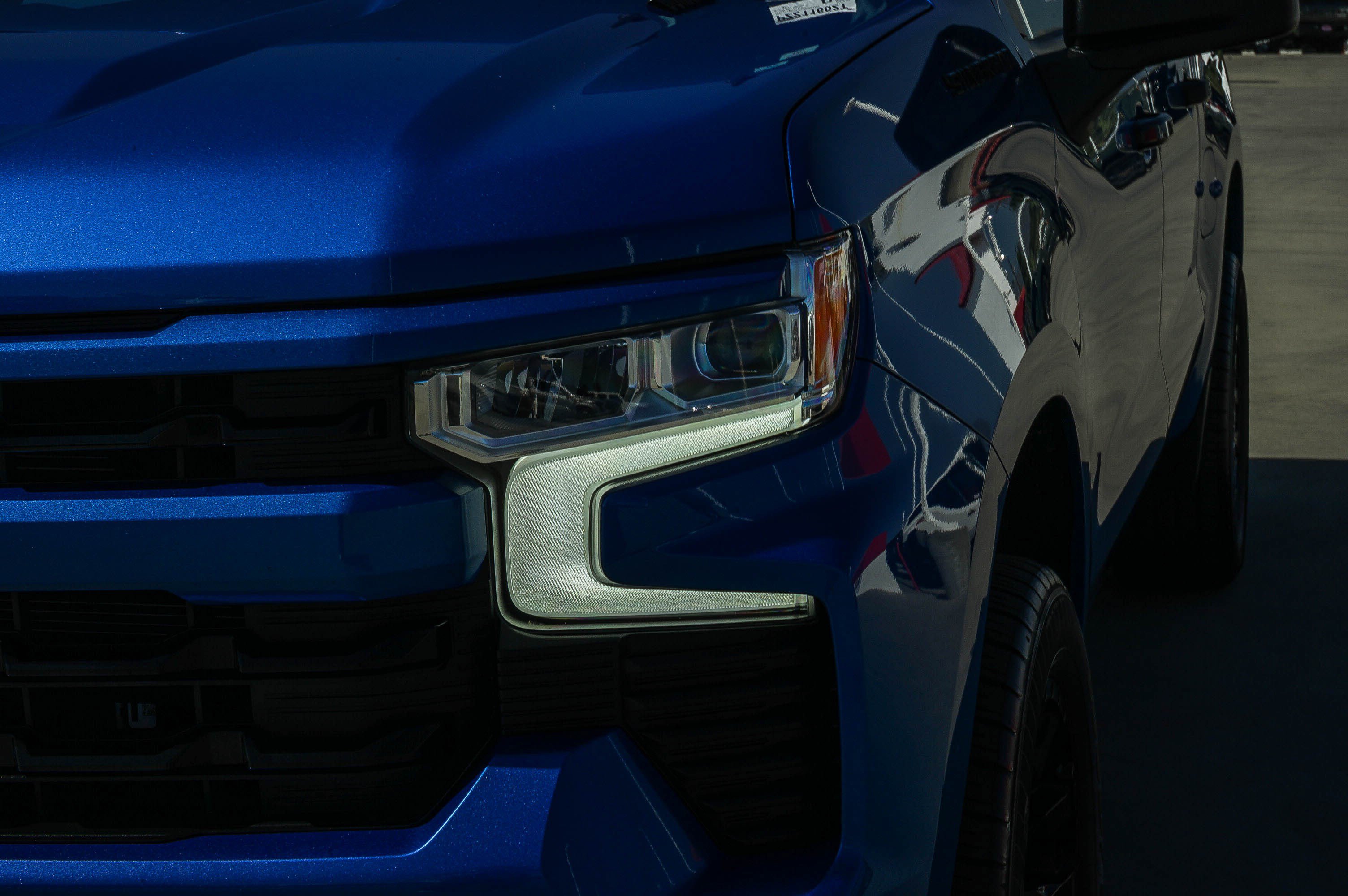 Used 2023 Chevrolet Silverado 1500 RST RWD image 8