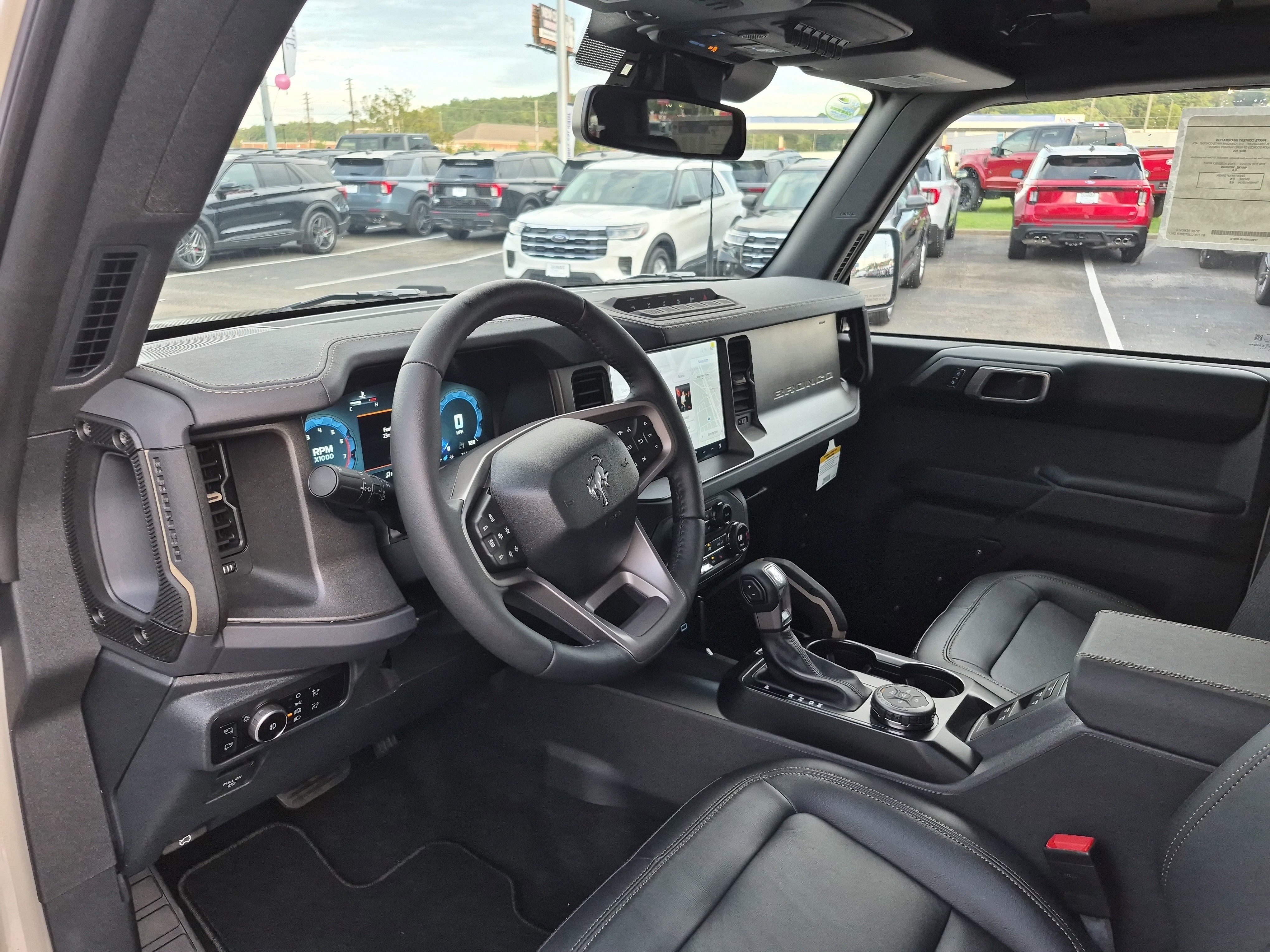 New 2025 Ford Bronco Badlands image 12