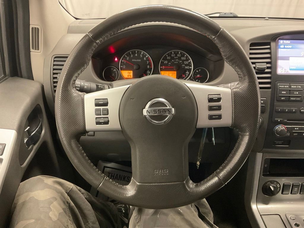 Used 2011 Nissan Pathfinder SV AWD/4WD image 22