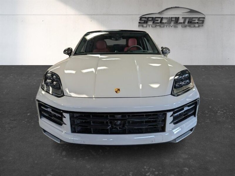 Used 2024 Porsche Cayenne S AWD/4WD image 6