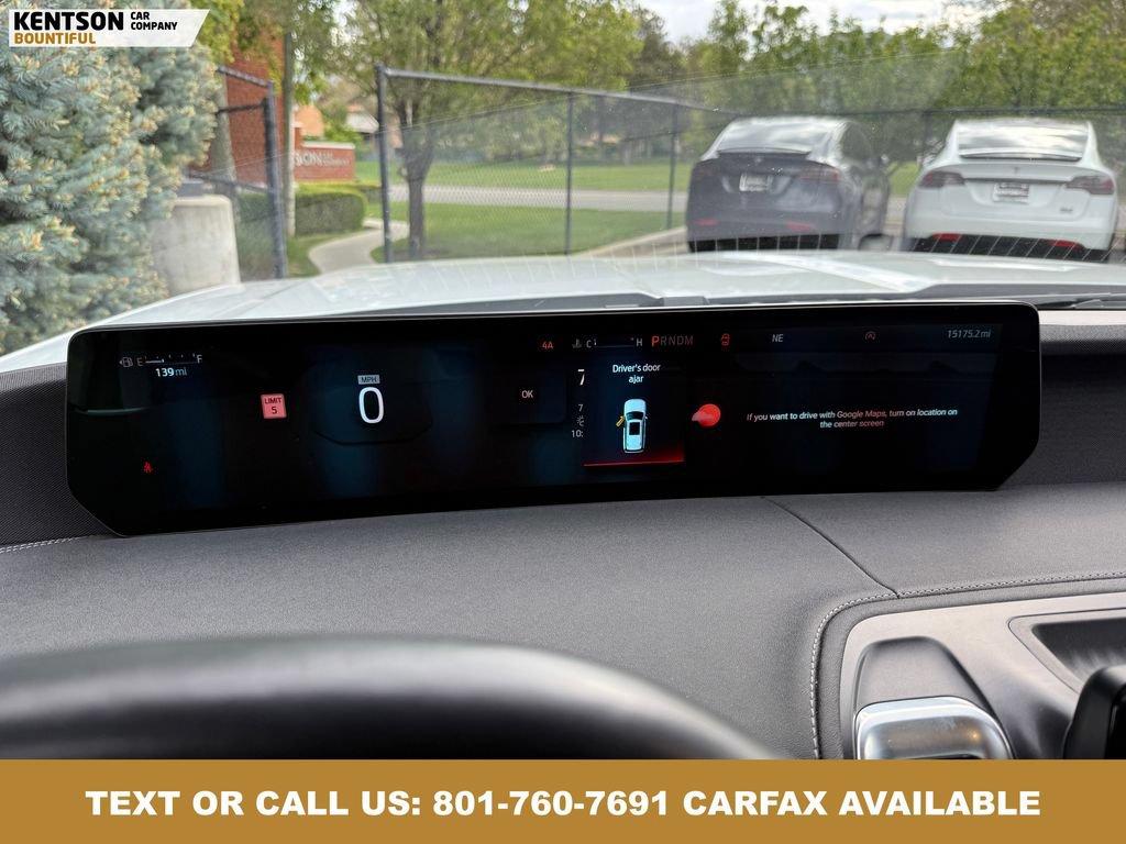 Used 2025 Ford Expedition Platinum AWD/4WD image 13