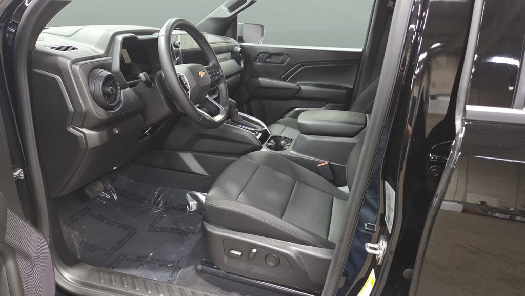New 2025 Chevrolet Colorado W/T w/ WT Custom Package RWD image 8