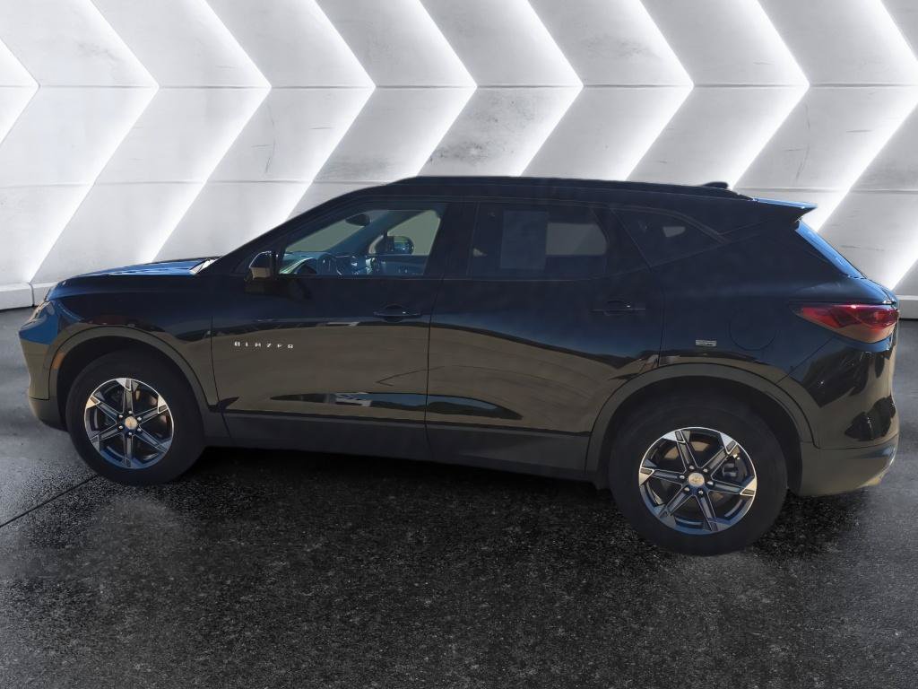 Used 2024 Chevrolet Blazer LT w/ Convenience Package FWD image 8