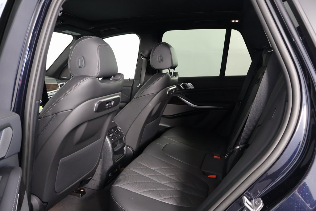 New 2026 BMW X5 xDrive50e w/ M Sport Package AWD/4WD image 6
