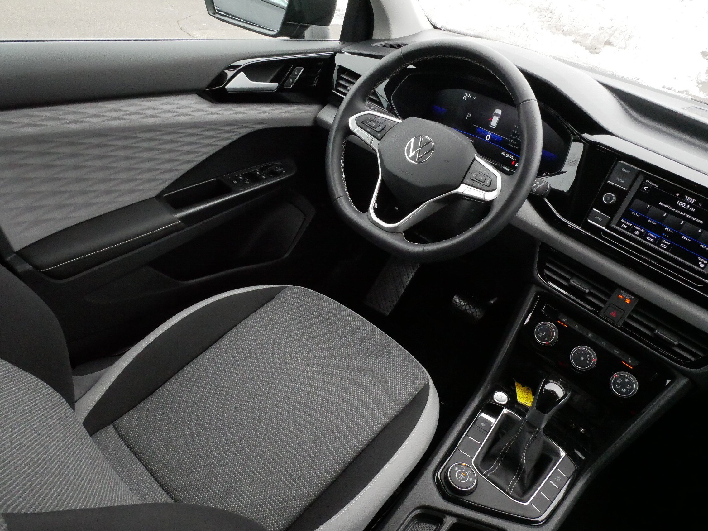 Certified 2024 Volkswagen Taos S image 9