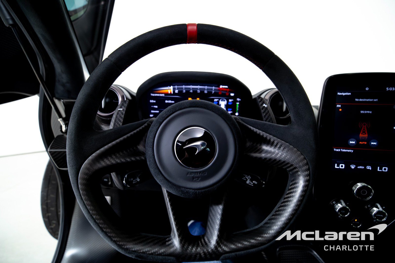 Used 2019 McLaren Senna RWD image 15