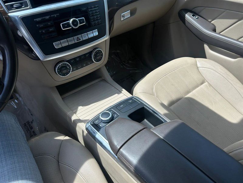 Used 2015 Mercedes-Benz GL 450 4MATIC image 10