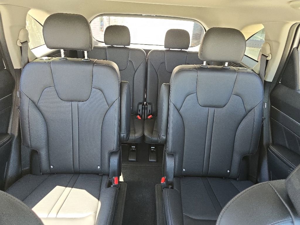 Used 2025 Kia Sorento SX AWD/4WD image 10
