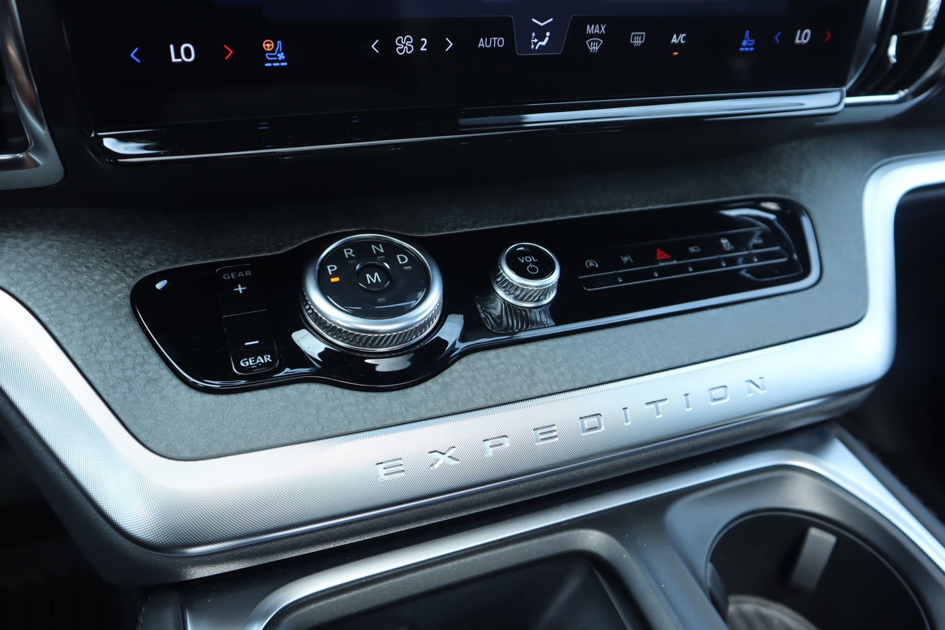 New 2025 Ford Expedition Tremor image 9