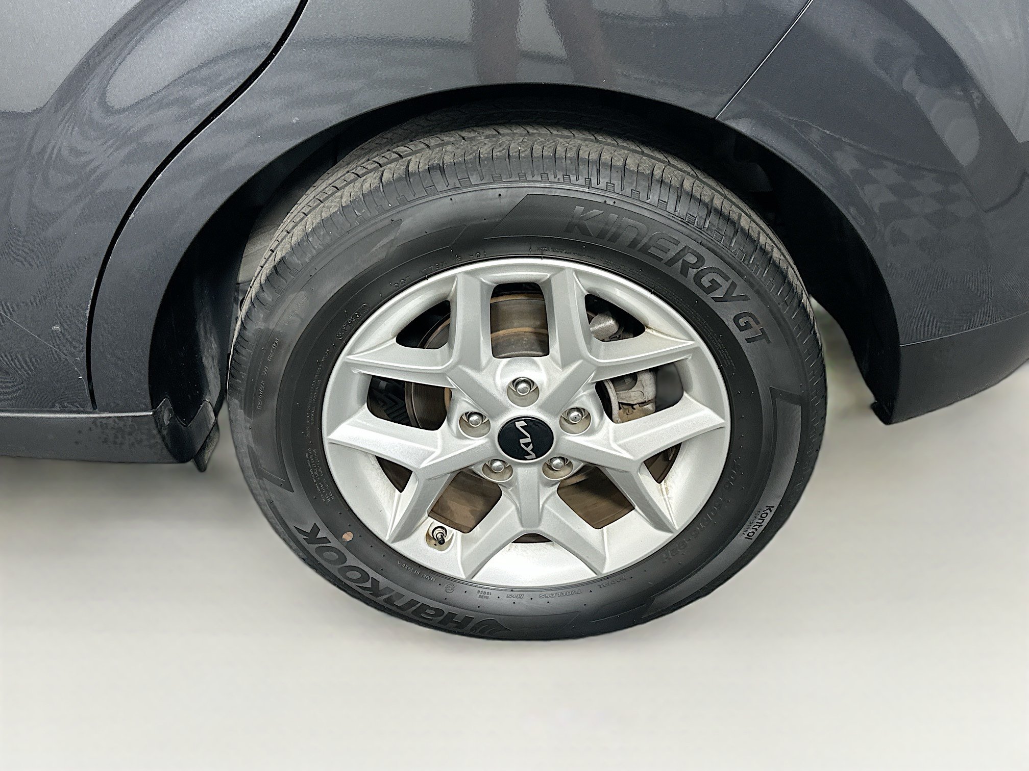 Used 2025 Kia Soul LX w/ LX Technology Package FWD image 11