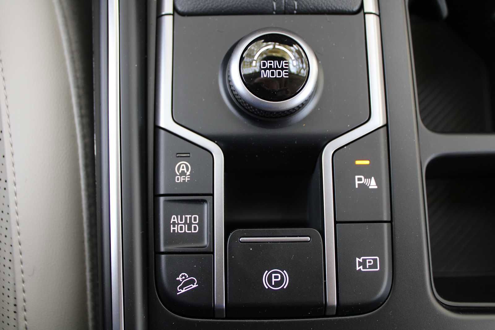 New 2026 Kia Sorento S w/ S Panoramic Sunroof Package FWD image 32