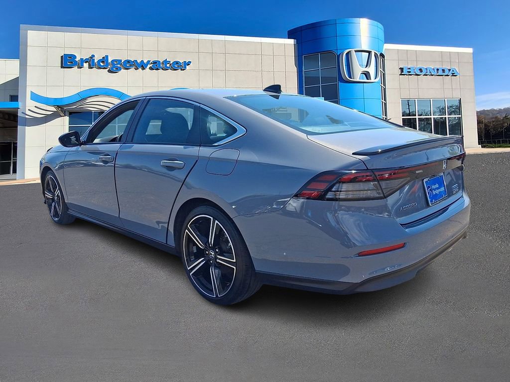 Used 2023 Honda Accord Sport image 4