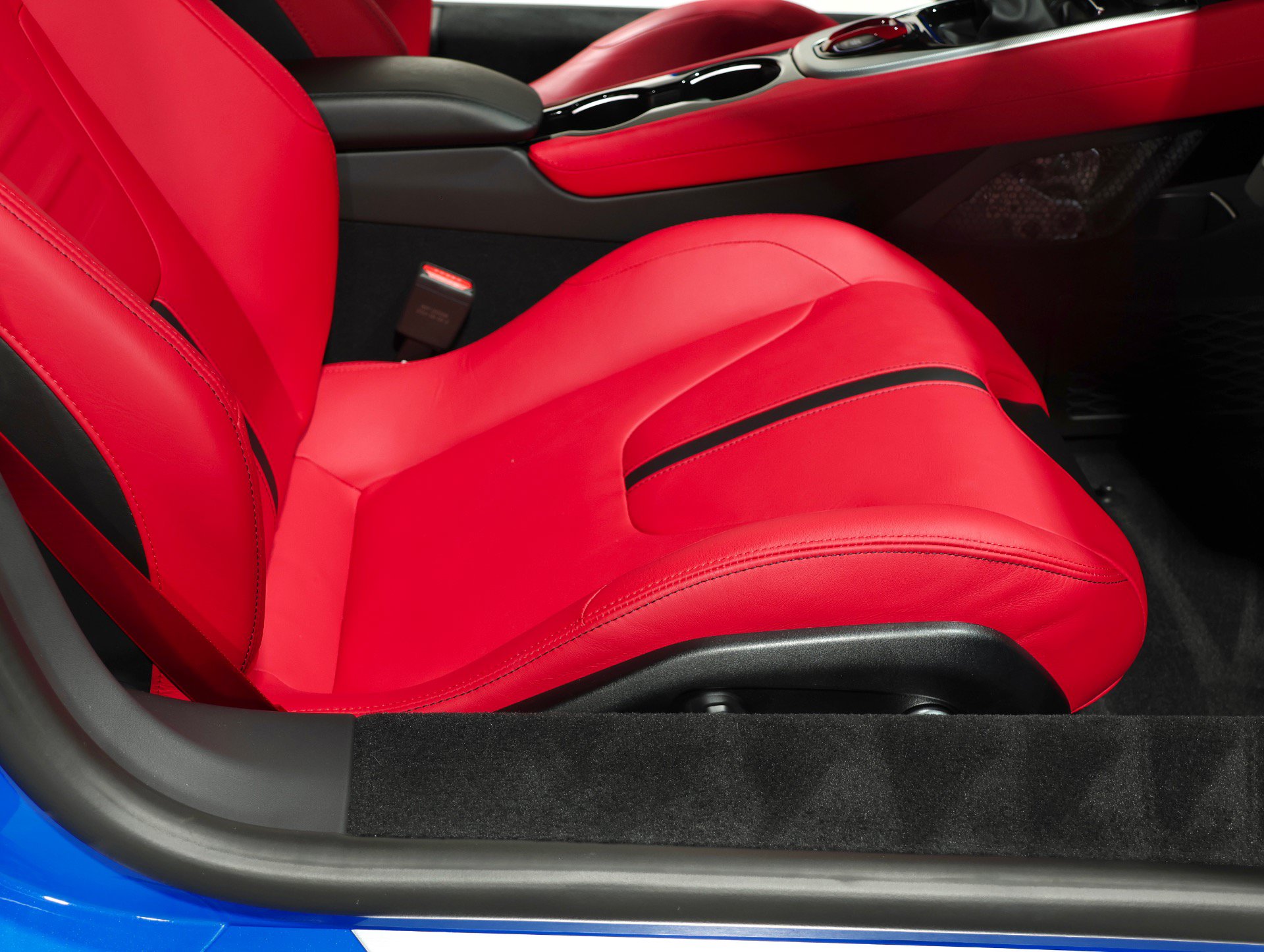 Used 2026 Lotus Emira RWD image 48