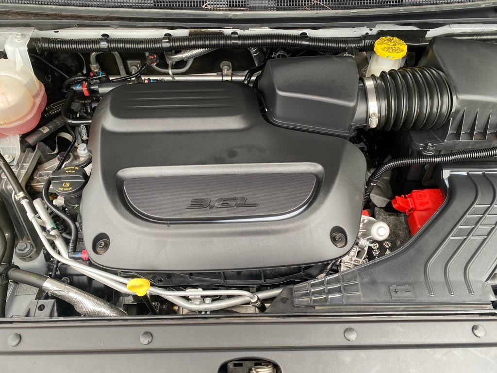 Used 2023 Chrysler Pacifica Limited image 28