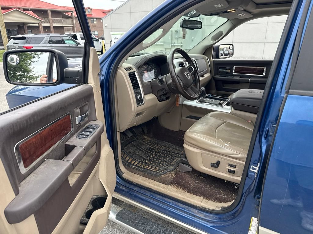 Used 2009 Dodge Ram 1500 Truck Laramie AWD/4WD image 5