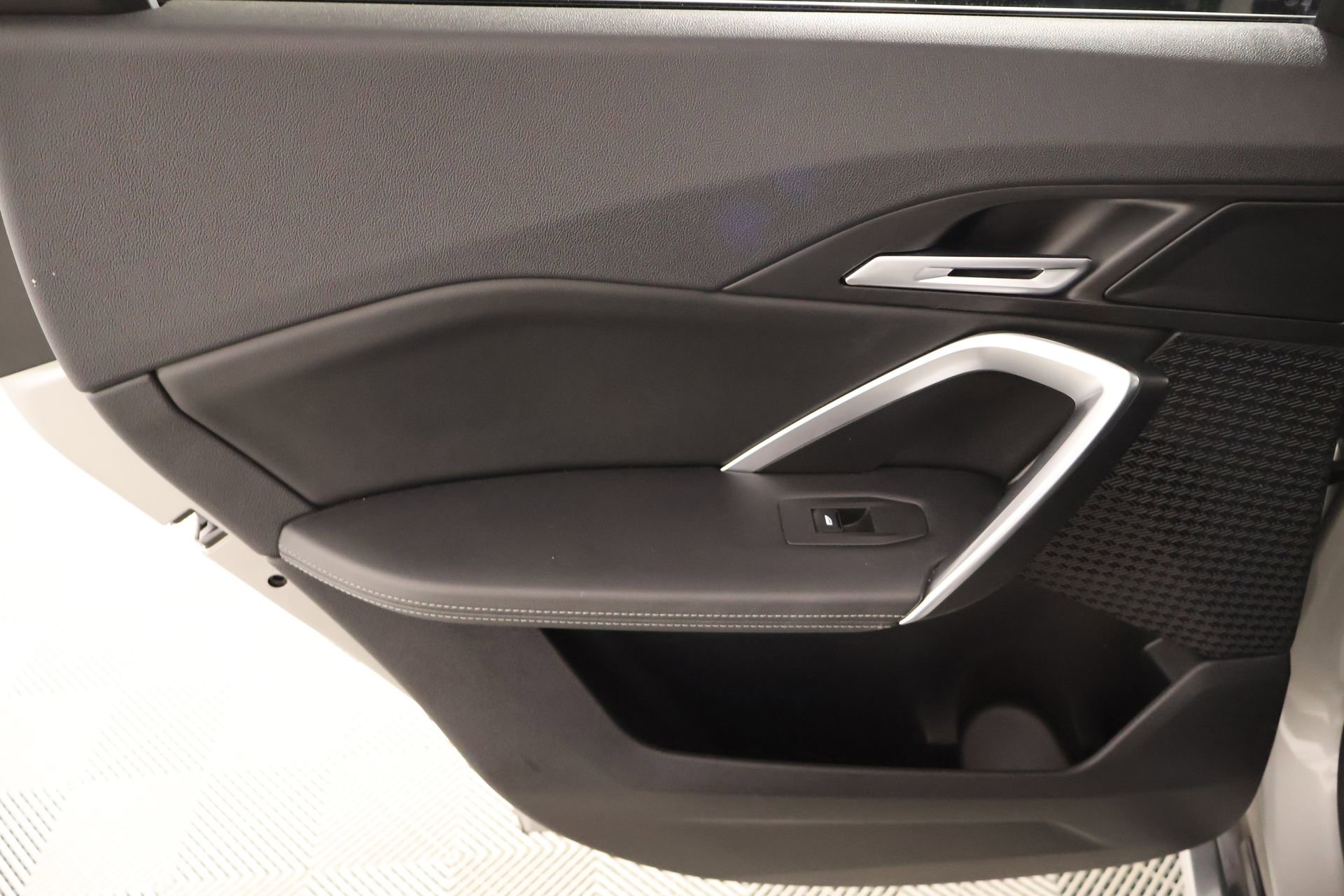 Used 2024 BMW X1 xDrive28i image 17