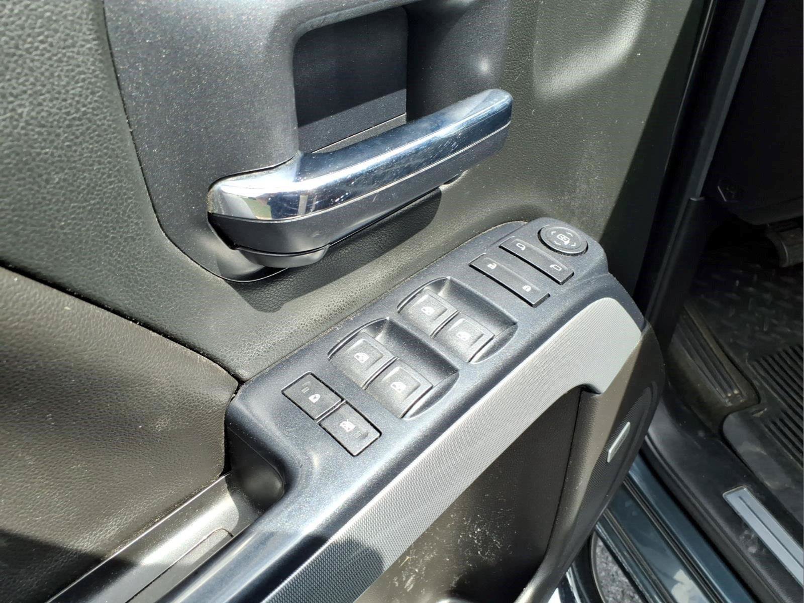 Used 2018 Chevrolet Silverado 2500 LT w/ All Star Edition AWD/4WD image 21
