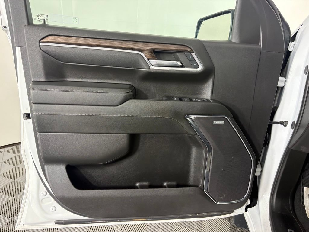 Used 2024 Chevrolet Silverado 1500 LT Trail Boss w/ Convenience Package II AWD/4WD image 15