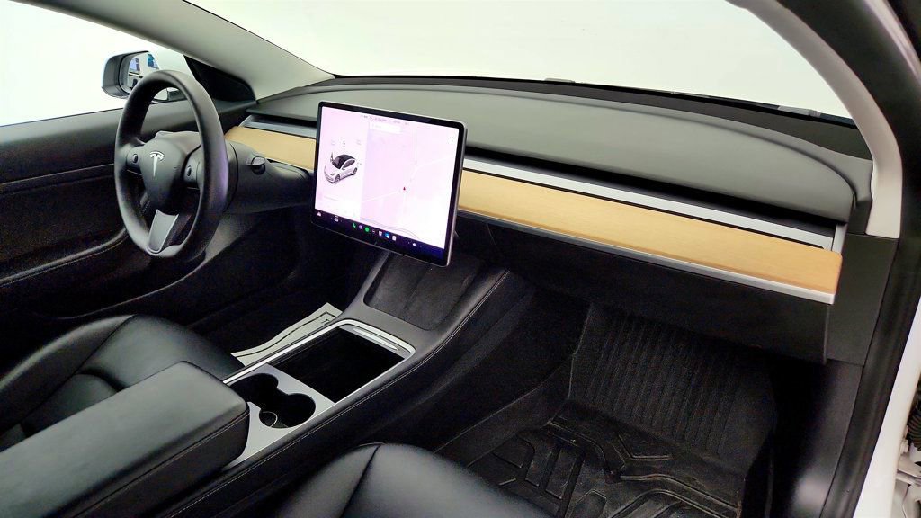 Used 2021 Tesla Model 3 Standard Range Plus RWD image 28