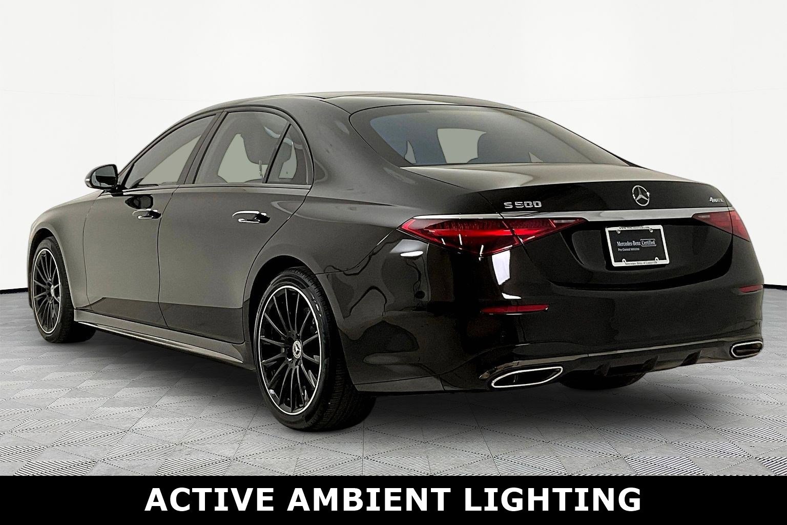Used 2023 Mercedes-Benz S 500 4MATIC image 4