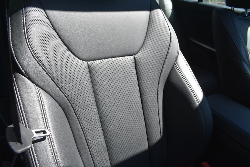 Used 2025 BMW 330i Sedan RWD image 21