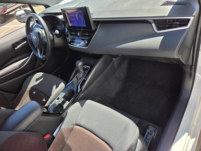 Used 2025 Toyota Corolla SE w/ Convenience Package FWD image 16
