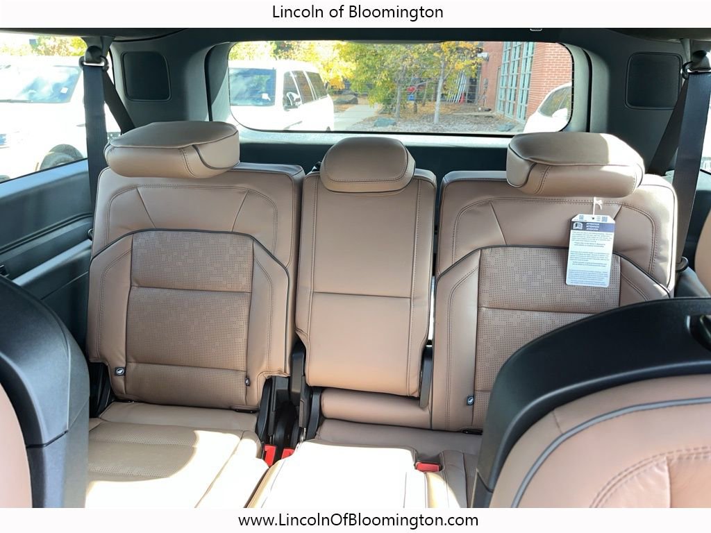 New 2025 Lincoln Navigator L Black Label image 24