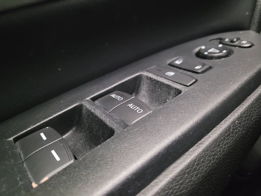 Used 2018 Honda CR-V EX-L image 27