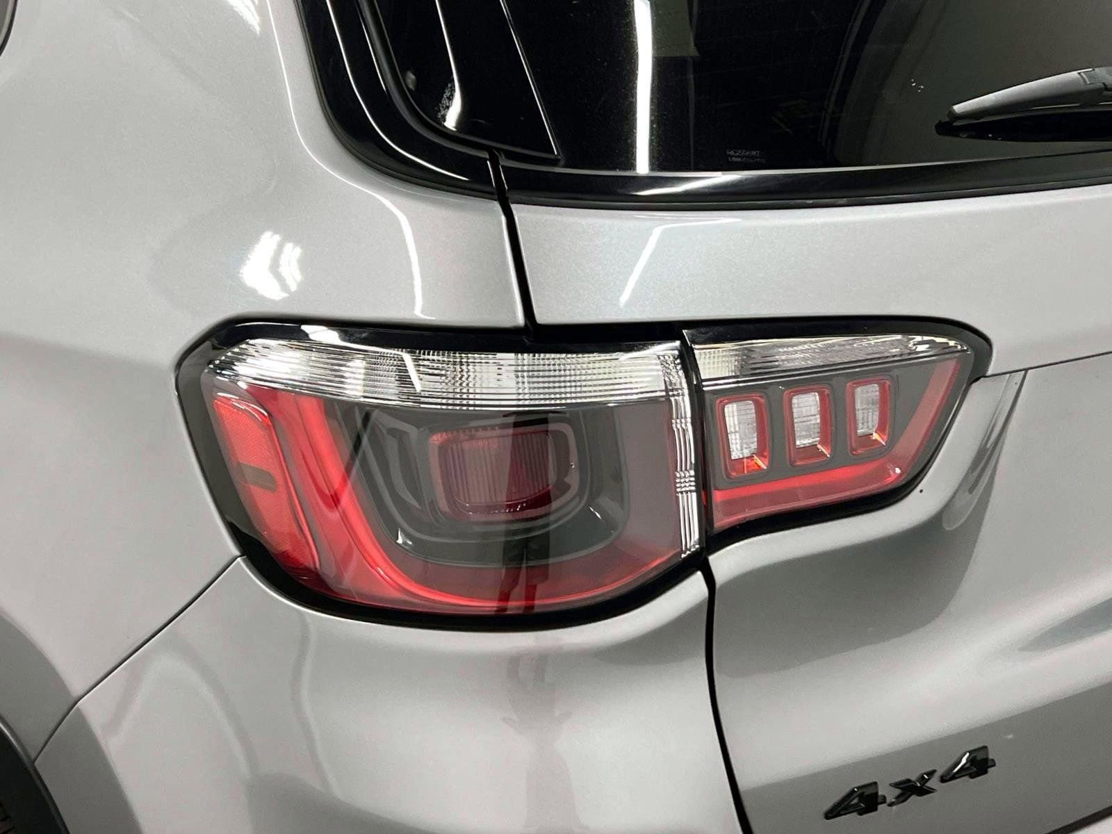 Used 2022 Jeep Compass Latitude AWD/4WD image 10