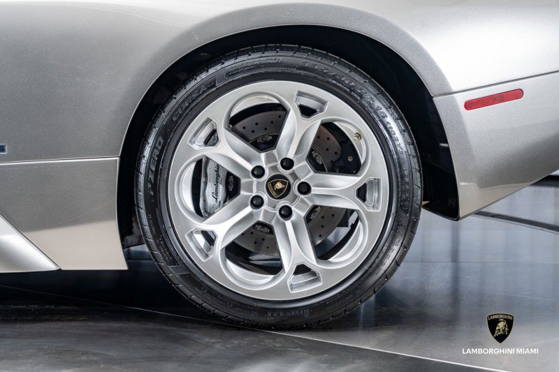 Used 2006 Lamborghini Murcielago Roadster image 19