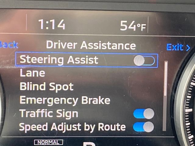 Used 2023 Mitsubishi Outlander SE image 18