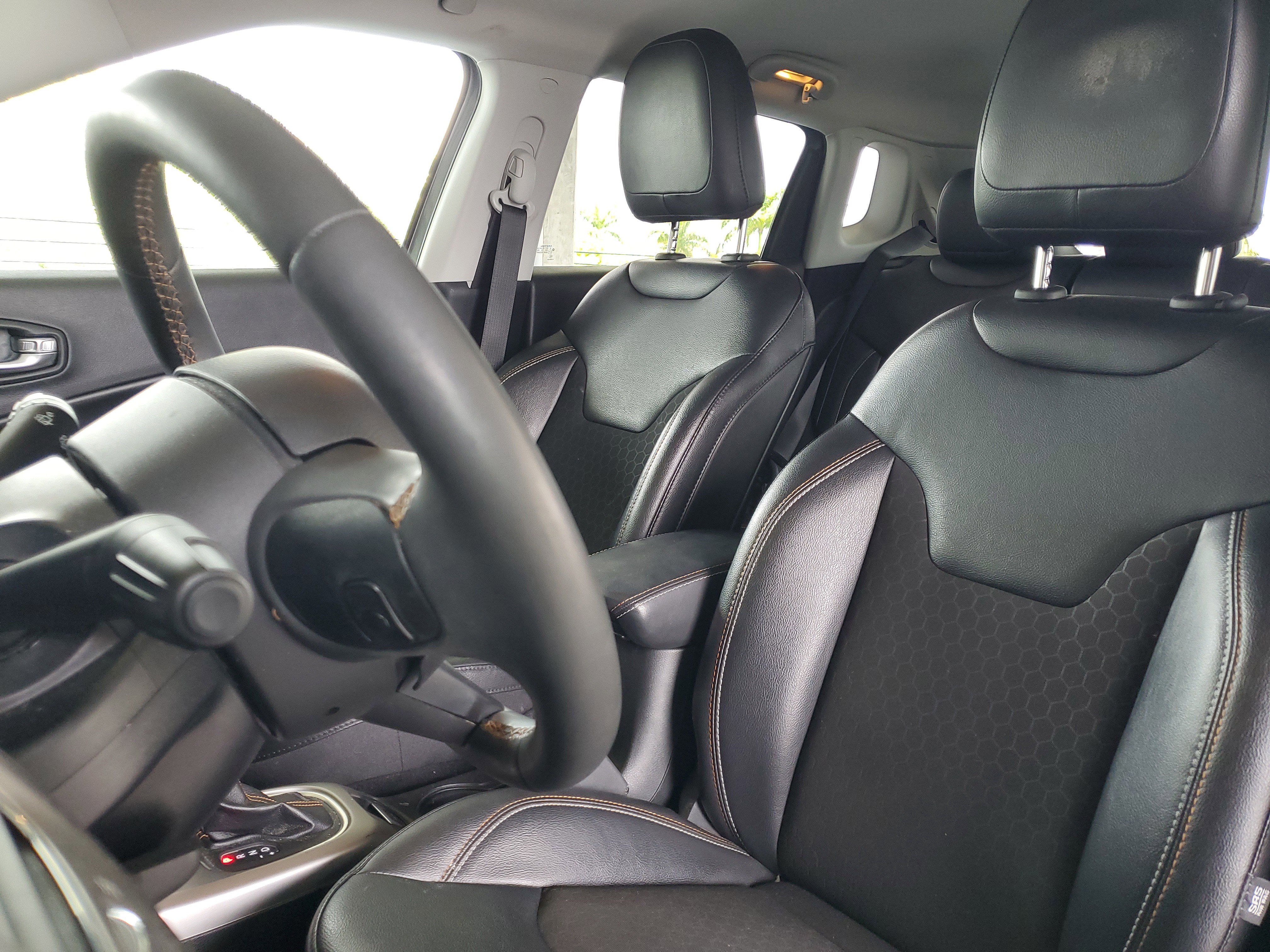 Used 2021 Jeep Compass Latitude w/ Driver Assistance Group image 16