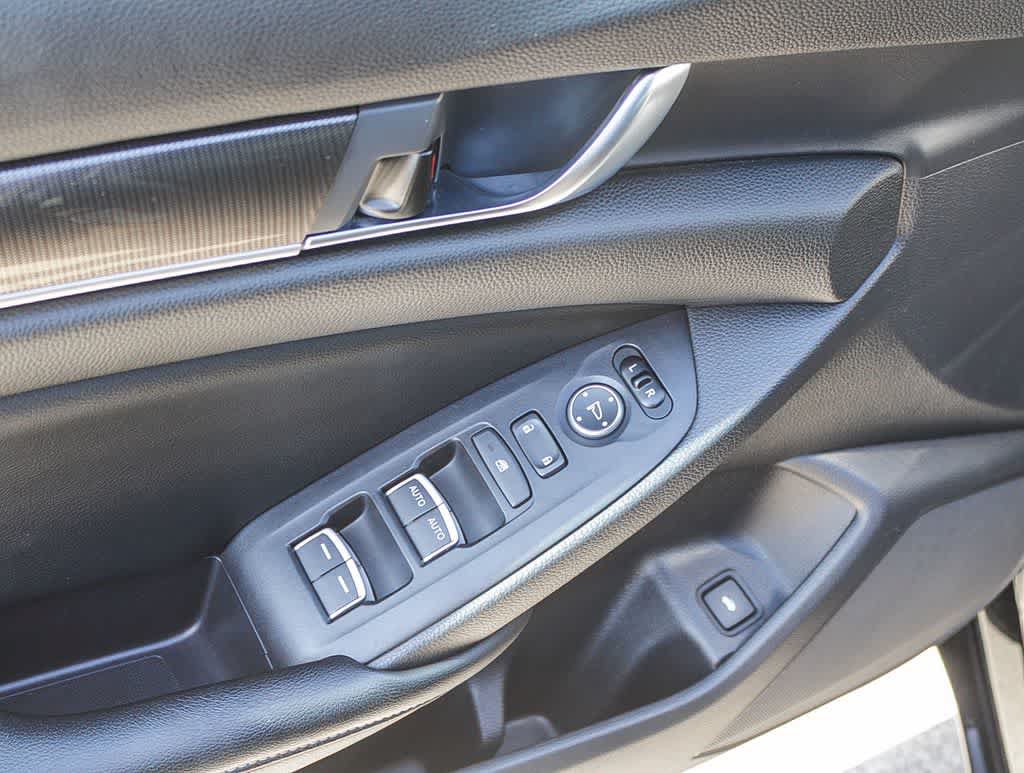 Certified 2018 Honda Accord Sport image 21
